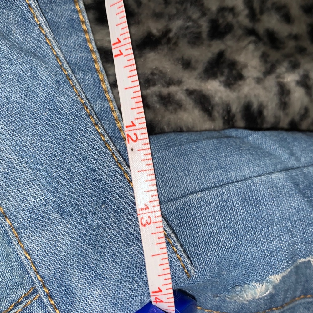 Jeans - Picture 7 of 8